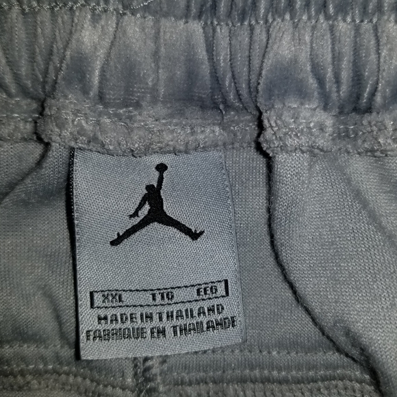 Nike Air Jordan 17 COOL GRAY Velour Sweatshirt and Pants - Picture 8 of 16